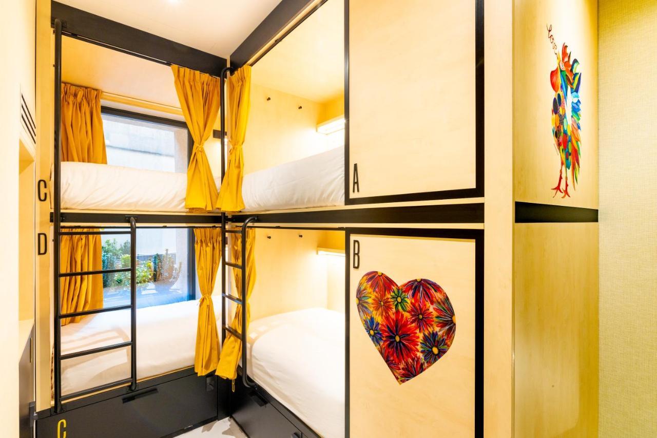 Petit Hostel Palacio Real Мадрид Экстерьер фото