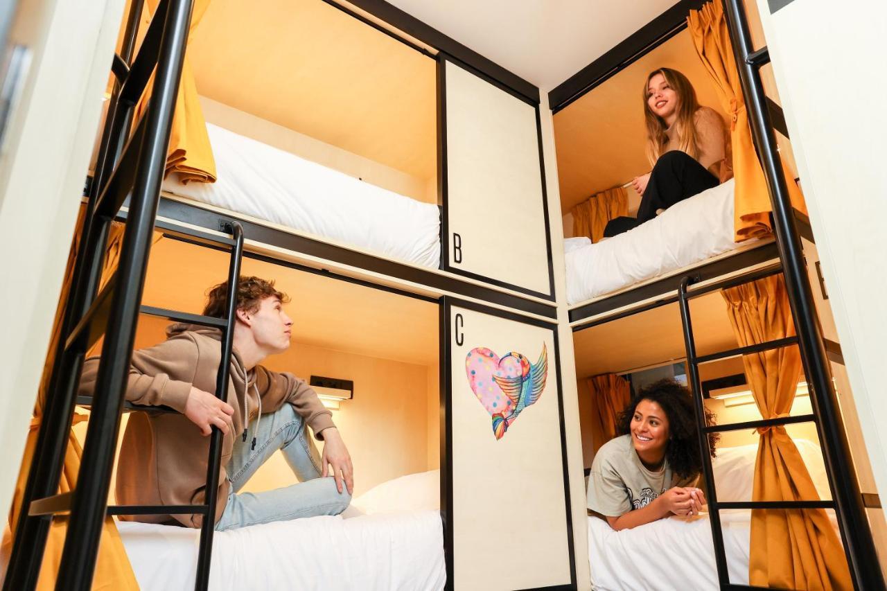 Petit Hostel Palacio Real Мадрид Экстерьер фото